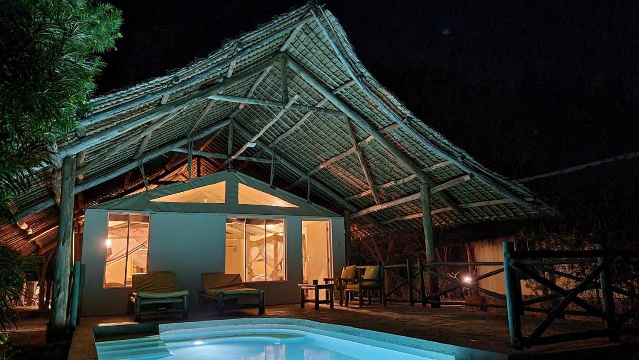 Hotel Manyatta Camp Voi Exteriér fotografie