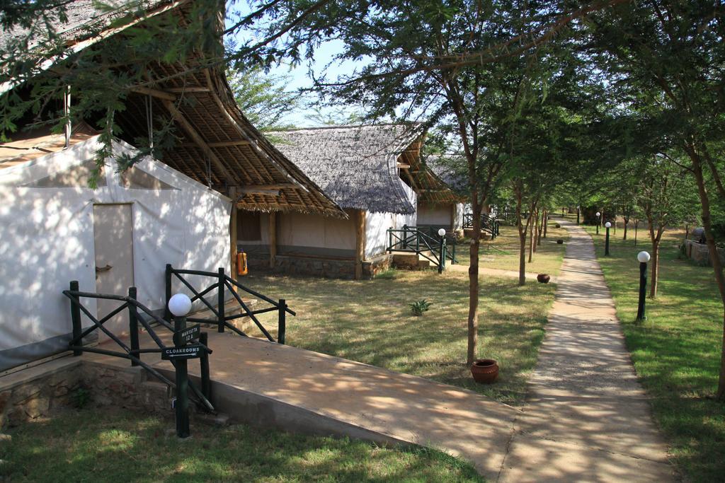 Hotel Manyatta Camp Voi Exteriér fotografie